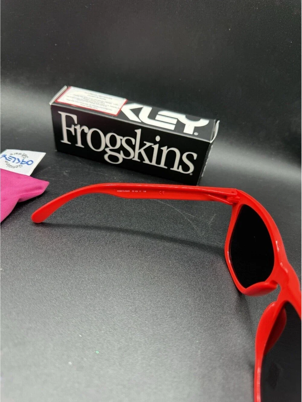 Oakley Frogskin Bright Red/Black w/Prizm Black Iridium OO9013-G255